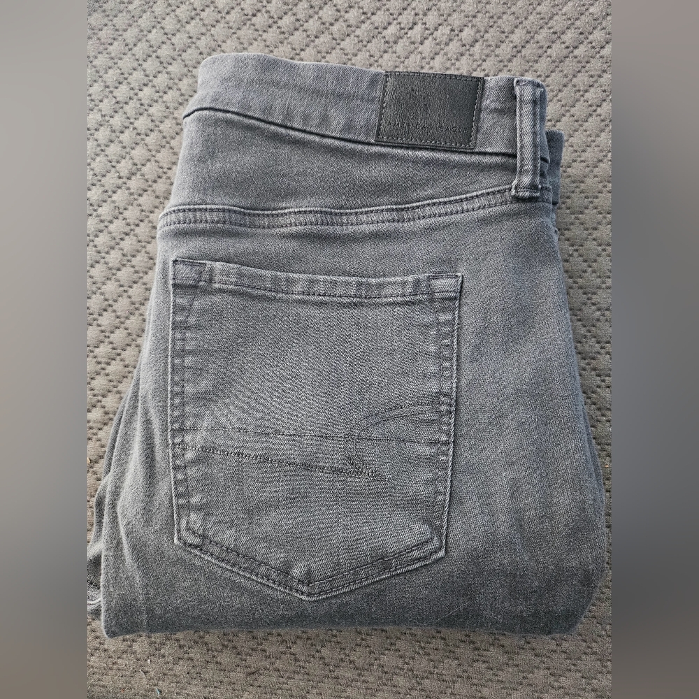 AMERICAN EAGLE LUXE HI RISE JEGGINGS